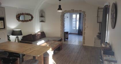 Cottage 300 m from Lac des Settons