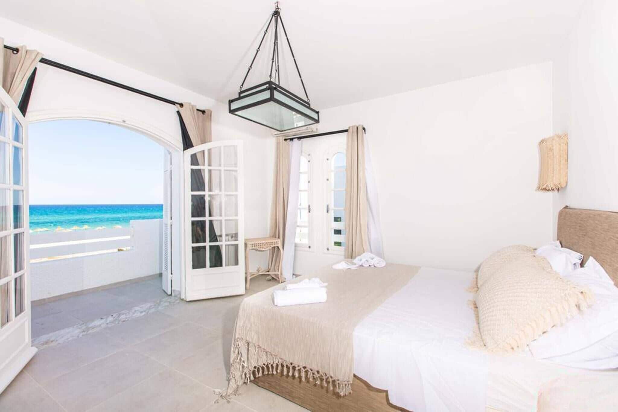 5 bedrooms