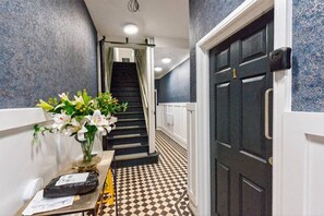 Interior - NEW! Elegant 1BR Home in Near City Centre (Cardiff)