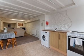 Interior - 1 Bed Home • Parking • Great for Contractors (Gorseinon)