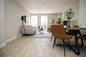 Interior - NEW! Charming 2BR Home in a Popular Urban Quarter (Cardiff)