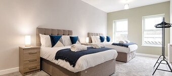 Triple Room • Kitchen • Parking • Work Stay