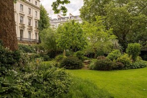 Property grounds - Stylish Notting Hill Studio near Hyde Park (Greater London)
