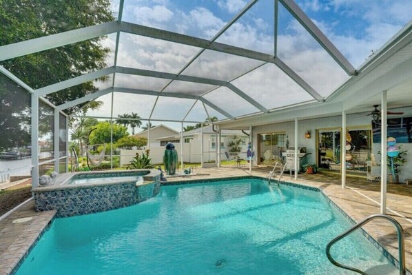 Pool - Boat Dock & Hot Tub: Canal-Front Cape Coral Gem! (Cape Coral)