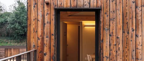 Comfort Room, Park View, Tower | Exterior detail