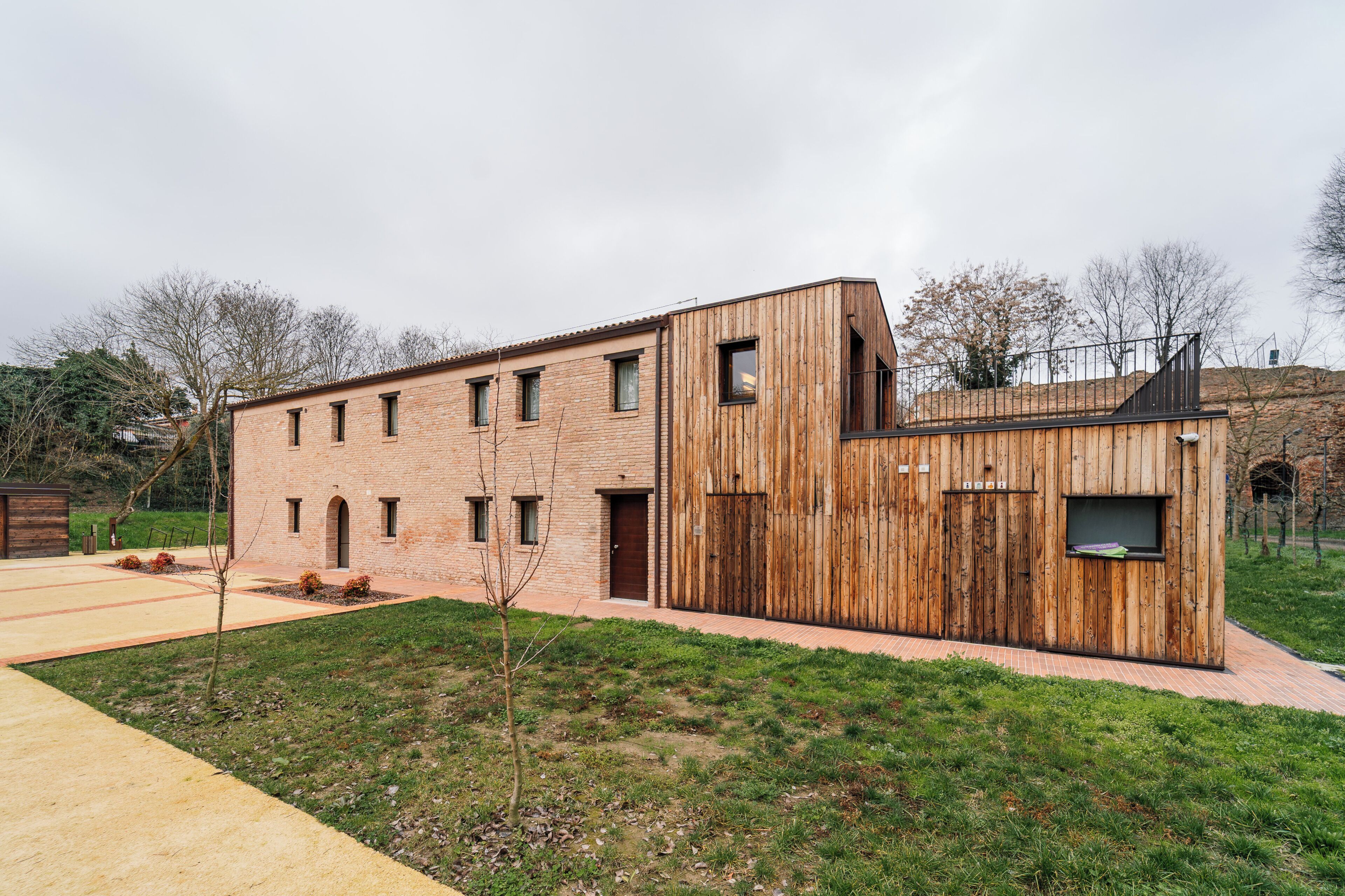 Chambre Confort, vue parc, dans la tour | Extérieur