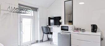 Private En-Suite • TV • Fridge • Microwave
