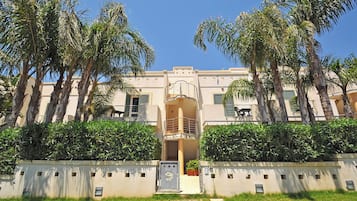 واجهة المنشأة