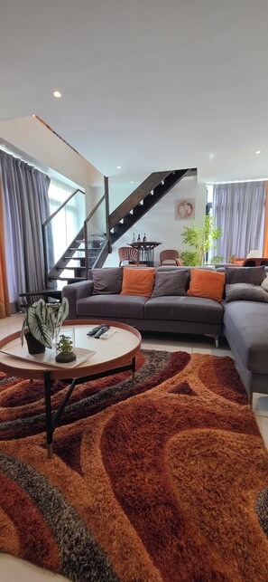 Comfort Duplex, Balcony | Living area - EBS Properties At Embassy Garden (Accra)