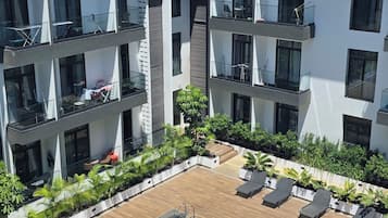 Economy-Studiosuite, Balkon | Pool