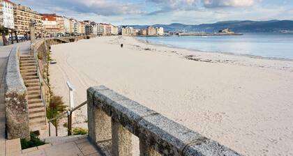 Stylish Beachside Apartment | Ocean Views, 380m from Playa de Silgar, Sanxenxo