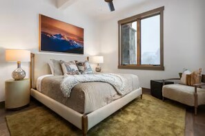 Iron/ironing board, free WiFi, bed sheets - Luxury 3 BR Condo with Hot Tub & Ski Locker! (Fraser)