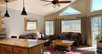 Hot Tub + Views | 3bdrm Silver Mtn Ski/Bike Condo