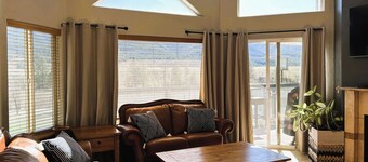 Hot Tub + Views | 3bdrm Silver Mtn Ski/Bike Condo
