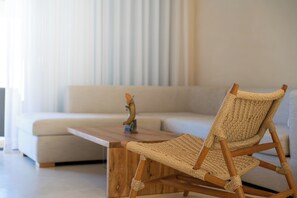 TV - SithoniaRS Luxury Three Floor Villa N2 with Private Pool & Garden (Nikiti)