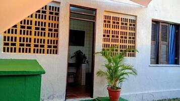 SUITE JASMIM | Detalhe da fachada