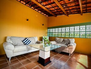 MANDACARU SUITE | Living area | TV