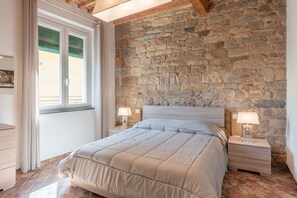 3 bedrooms, iron/ironing board, WiFi, bed sheets - Casa Loretta – Bright, Spacious Apartment in the Heart of Vicopisano (Vicopisano)