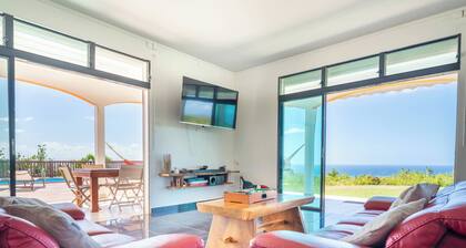Villa O'Bed, breathtaking sea view and private pool for 6 guests