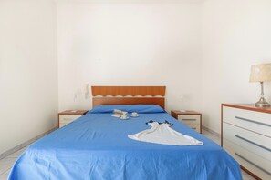 Iron/ironing board - Borgagne Apartment by BarbarHouse (Melendugno)