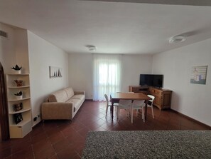 Living area - Apartment near the sea and downtown (Alghero)