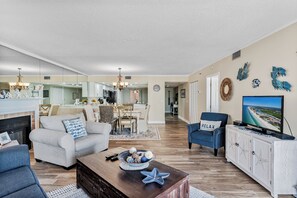 TV - Beach Cottage 1314 - Beachfront Condo! (Indian Shores)