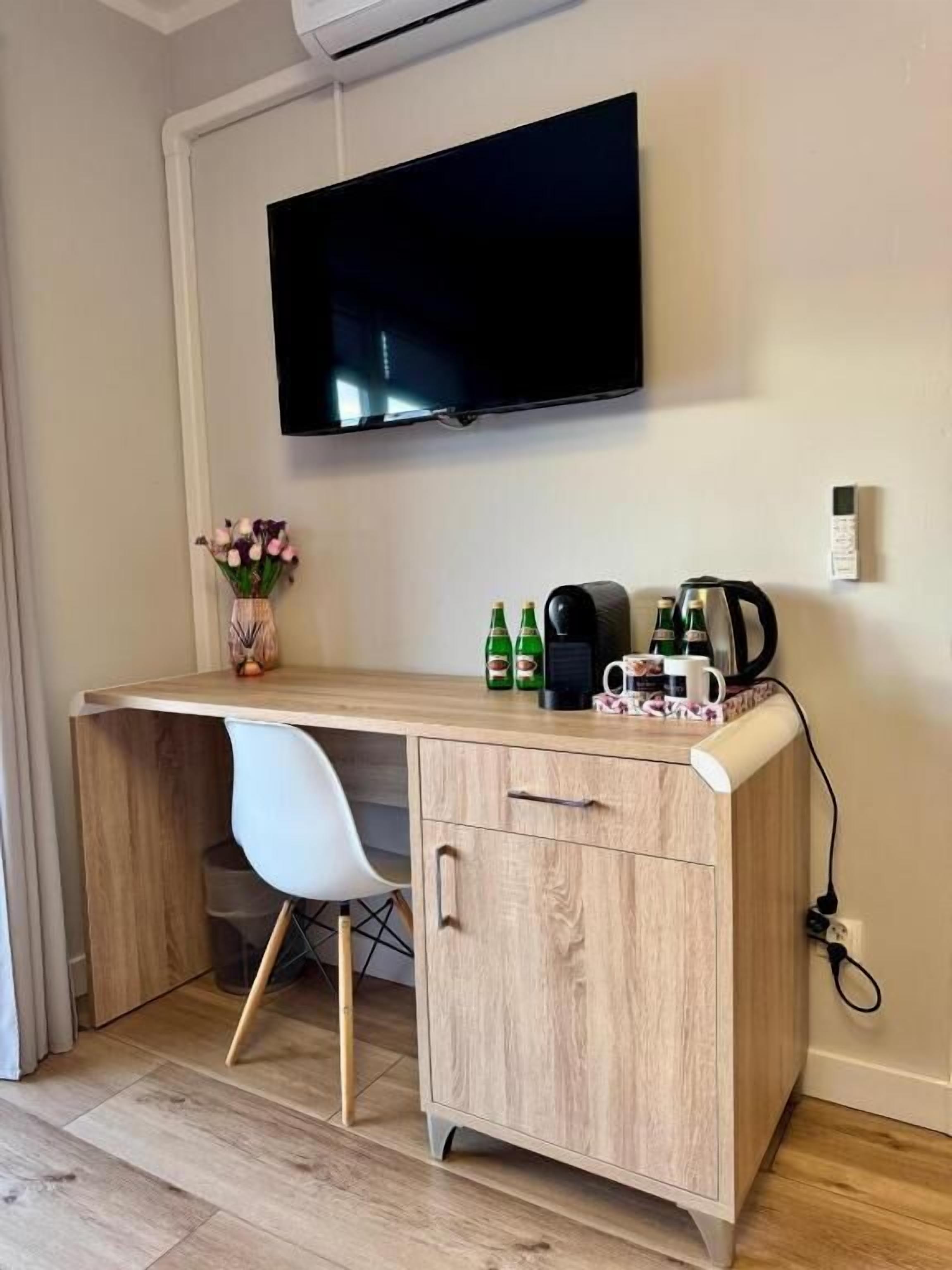 Deluxe-Doppelzimmer, Balkon, Stadtblick | Innenbereich