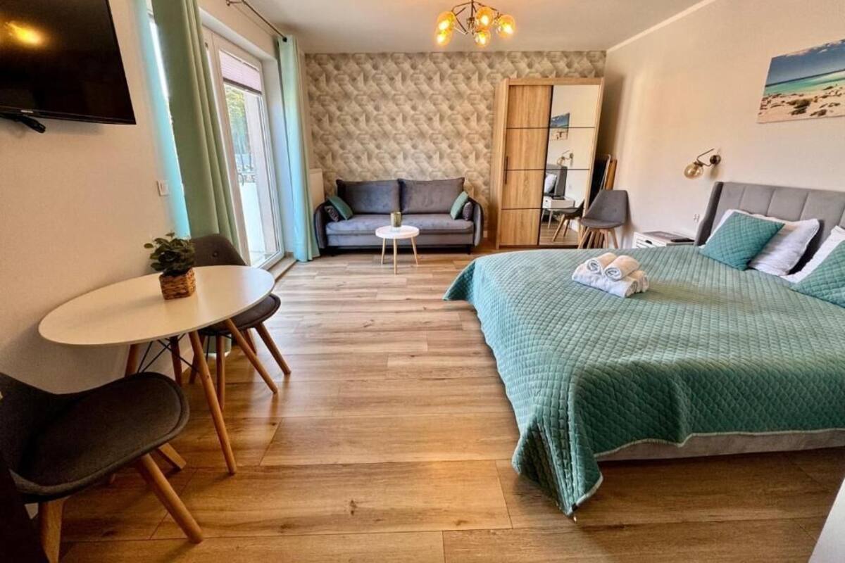 Deluxe Apartment, Balcony, Garden View