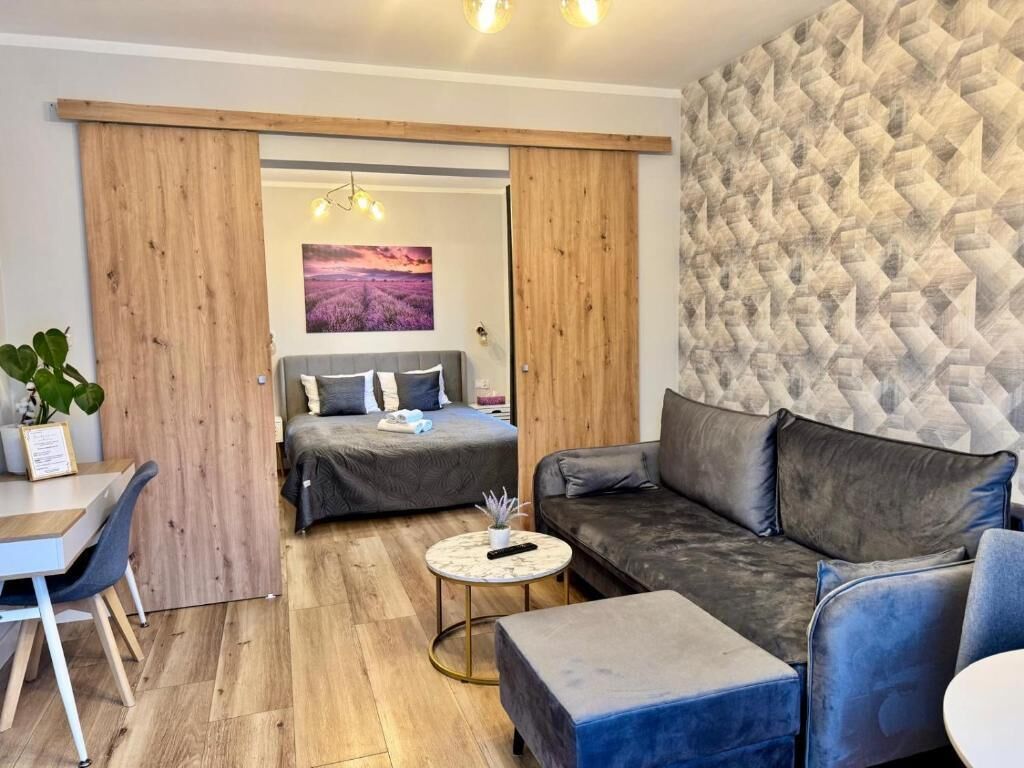 Family Suite, Balcony, Garden View | Living area