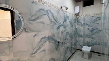 Standard-Doppelzimmer | Badezimmer