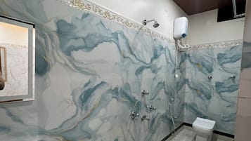 Standard Room | Bathroom