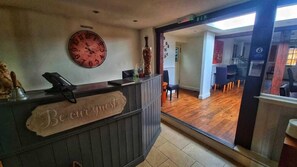 Lobby - The George and Dragon Hotel (Sudbury)