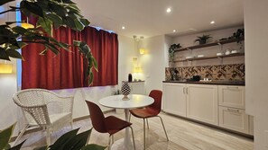 ห้องดีลักซ์ดับเบิล, ห้องครัวขนาดเล็ก | ร้านอาหาร