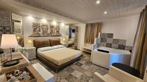 Luxury-Doppelzimmer, 1 Queen-Bett, Bergblick