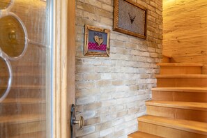 Interior - Apartment 'Ferienwohnung Gipfelblick' with Mountain View, Balcony and Wi-Fi (Oberau)