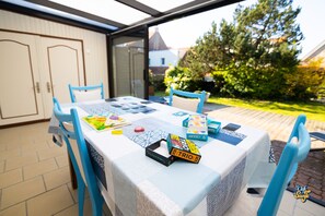 Outdoor dining - Fisherman's house in typical coastal village (Wissant)