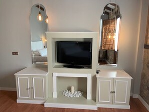 Suíte júnior, sacada, vista para a montanha | Parte interna