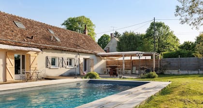 Longère Pierre de Ronsard: Charming Country House Near Loire Castles