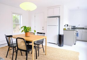 Dining - Sunny & walkable 2 bedroom atop Munjoy Hill! (Portland)