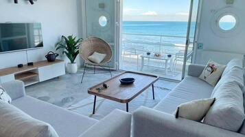 Apartamento, 2 quartos, sacada, vista para o oceano | Sacada
