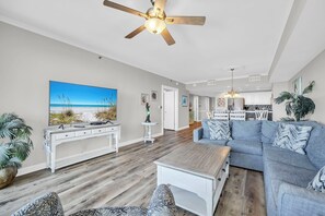 Smart TV - 🌴Sterling Shores 413 – Sea Suite | Stunning Gulf Views | Pool🌴 (Destin)