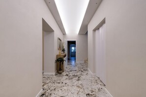 Interior - GH Villa Poerio   Quadruple Room with Bath (ROMA)