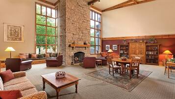 TV, fireplace, DVD player, stereo