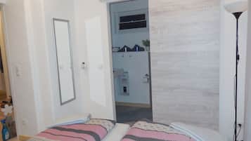 1 Schlafzimmer, Reisekinderbett, WLAN, Bettwäsche