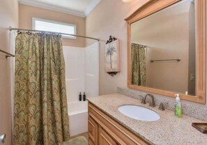 Towels - Experience Oak Island living in "A Gift From Heaven," a 3BR waterfront retreat for 6. (Oak Island)