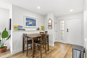 Dining - Waterfront Mission Bay Escape - Steps to the Beach (San Diego)