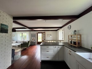 Interior - Martha’s Vineyard Cottage (Oak Bluffs)