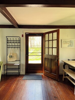 Interior - Martha’s Vineyard Cottage (Oak Bluffs)