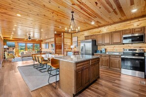 Fridge, microwave, oven, stovetop - Spacious 6BR | Private Pool, Hot Tub, & Game Room (Sevierville)
