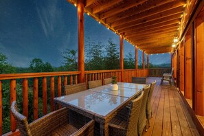 Outdoor dining - Spacious 6BR | Private Pool, Hot Tub, & Game Room (Sevierville)